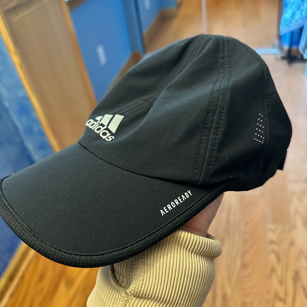 Adidas women’s dry fit hat